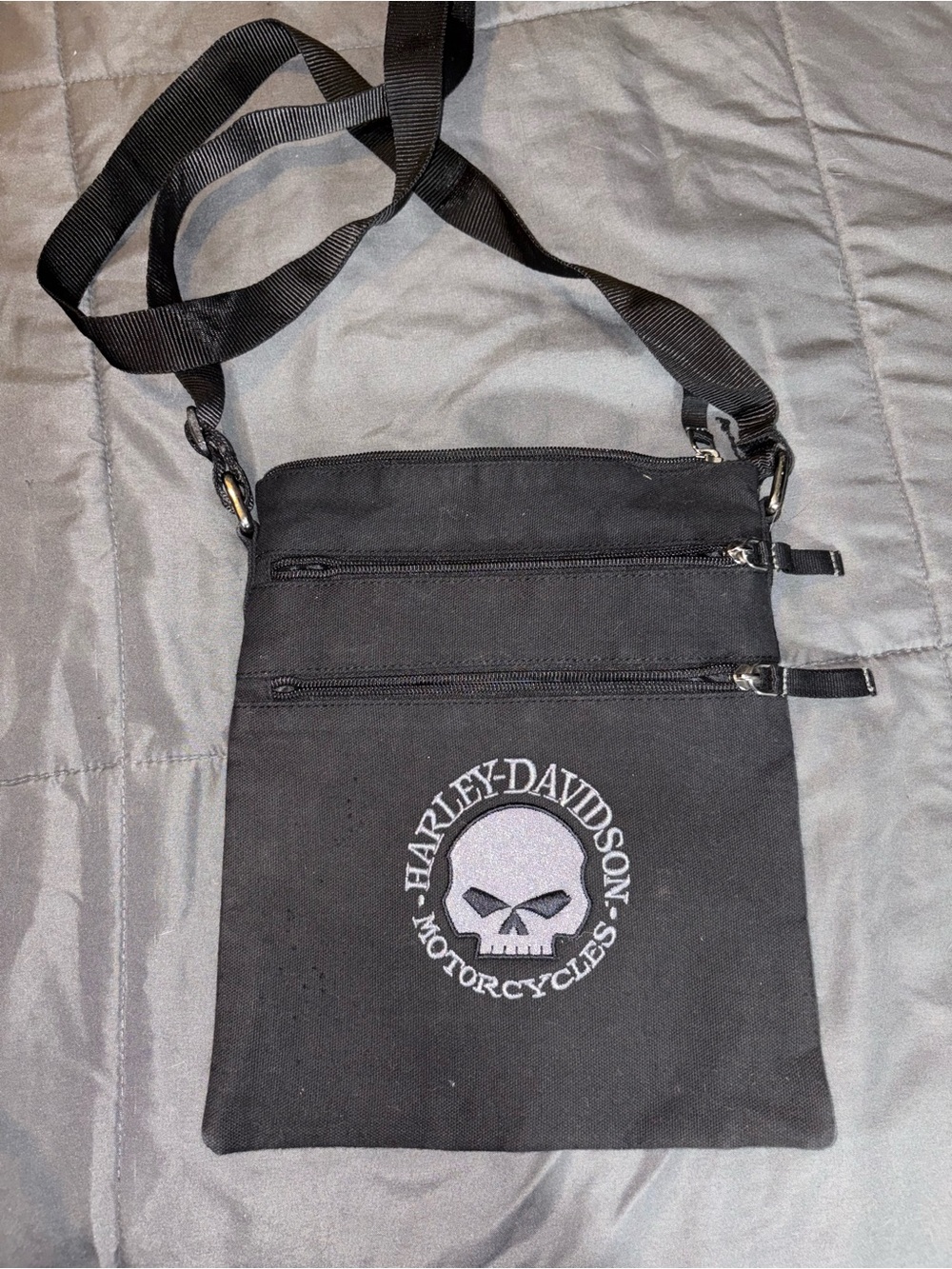 Harley-Davidson Black Crossbody Messenger Bag with Skull Logo